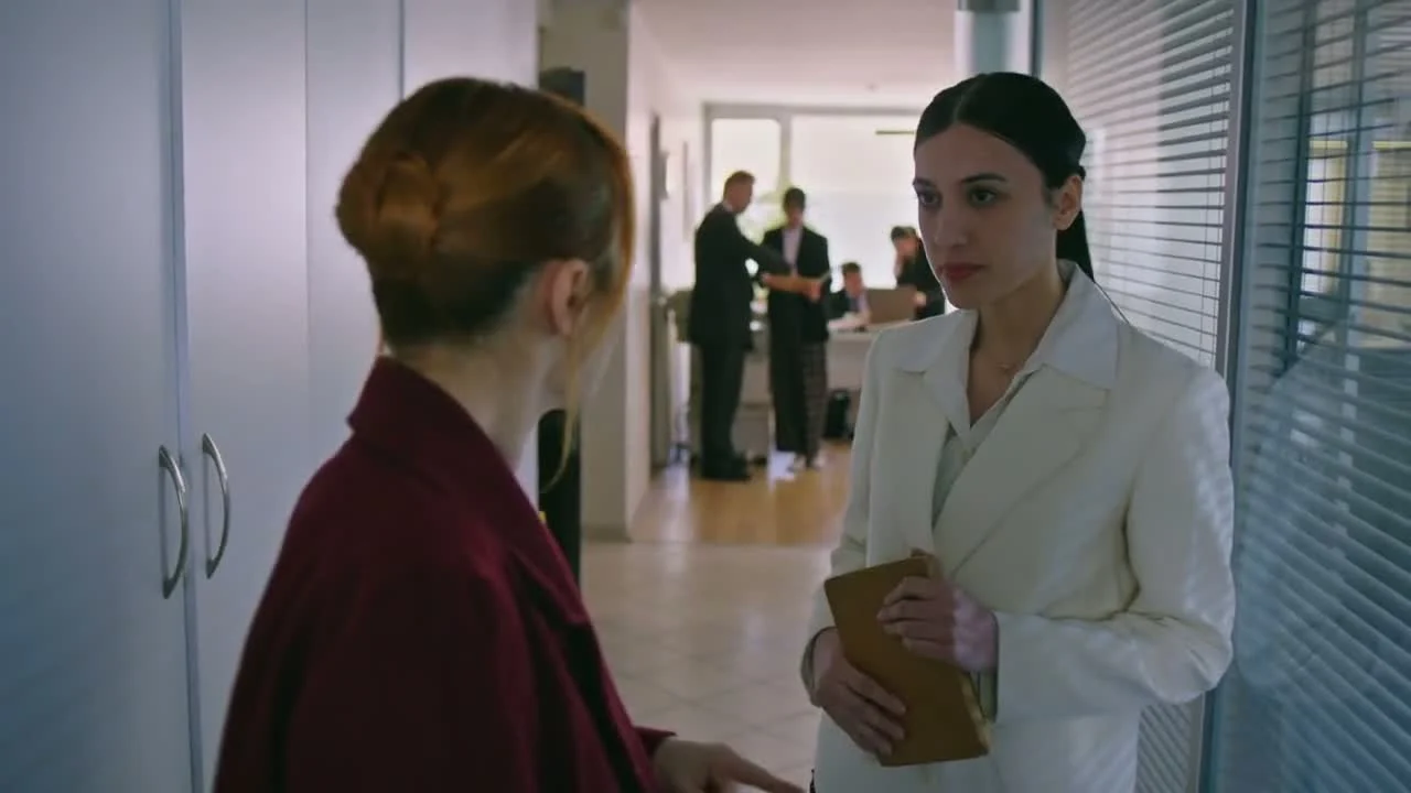 Кадры из сериала Если король проиграет 12 серия 1 сезон (2025)